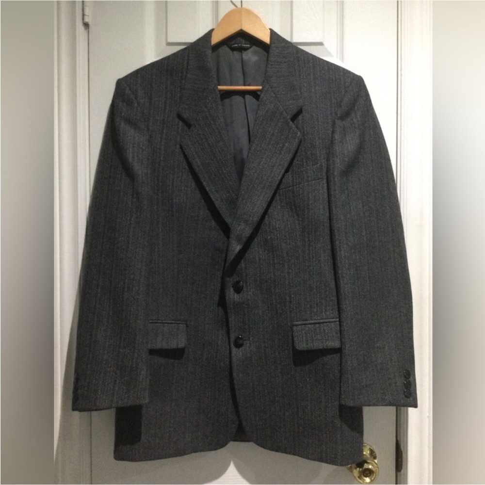 Men's Dark Gray Virgin Wool Pinstripe Sport Coat